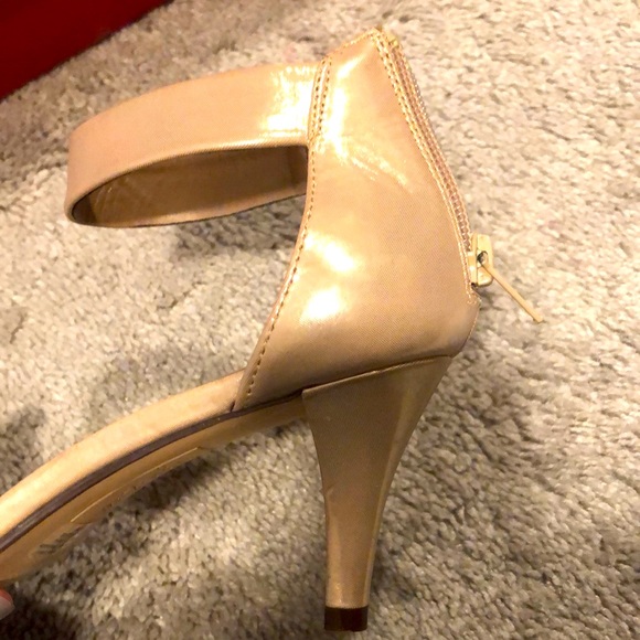 Sandals - Picture 7 of 9